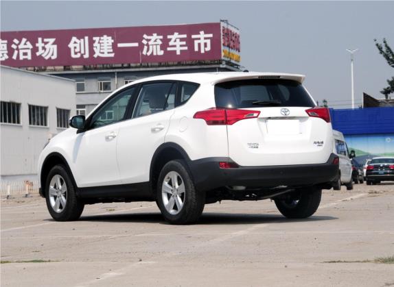 RAV4荣放 2013款 2.0L CVT四驱风尚版 外观   斜后