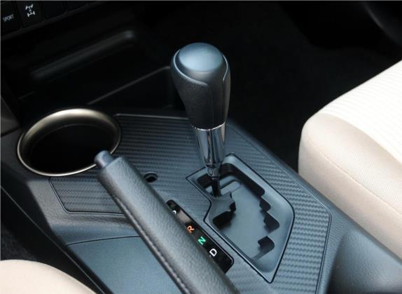 RAV4荣放 2013款 2.0L CVT四驱风尚版 中控类   挡把