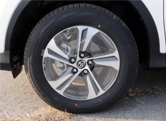 RAV4荣放 2015款 2.0L CVT两驱都市版 其他细节类   前轮