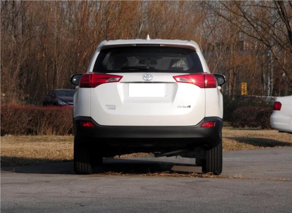 RAV4荣放 2015款 2.0L CVT两驱都市版 外观   正后