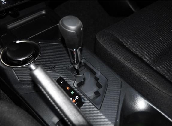 RAV4荣放 2015款 2.0L CVT四驱风尚版 中控类   挡把