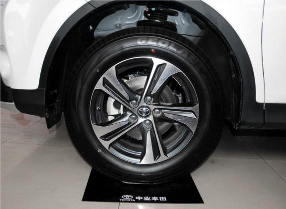RAV4荣放 2015款 2.0L CVT四驱新锐版 其他细节类   前轮