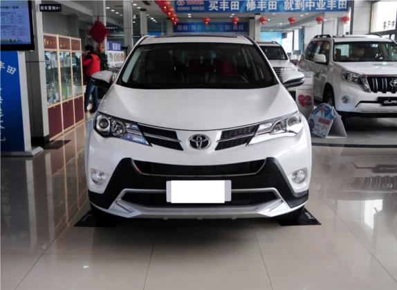 RAV4荣放 2015款 2.0L CVT四驱新锐版 外观   正前