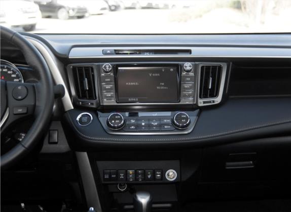 RAV4荣放 2015款 2.5L 自动四驱豪华版 中控类   中控台