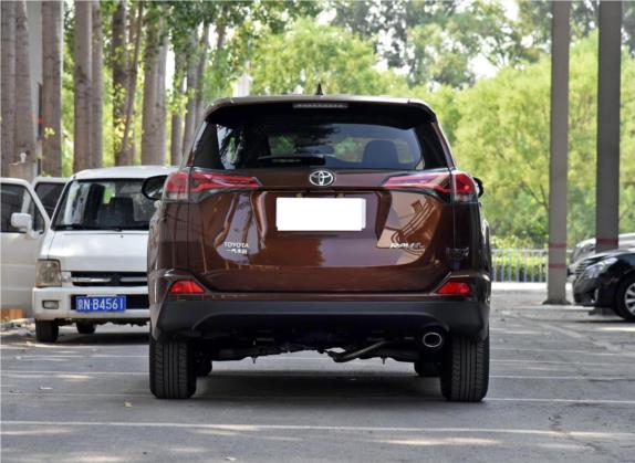 RAV4荣放 2016款 2.0L CVT两驱风尚版 国V 外观   正后