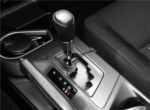 RAV4荣放 2016款 2.0L CVT两驱风尚版 国V 中控类   挡把