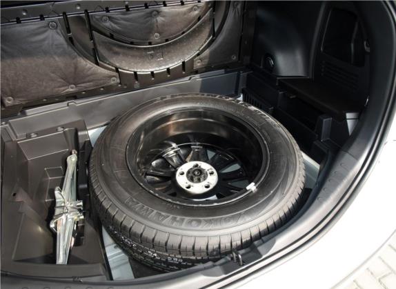 RAV4荣放 2016款 2.0L CVT两驱智尚版 国V 其他细节类   备胎