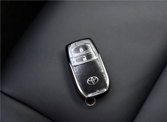 RAV4荣放 2016款 2.0L CVT两驱智尚版 国V 其他细节类   钥匙