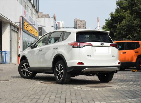 RAV4荣放 2016款 2.0L CVT两驱智尚版 国V 外观   斜后