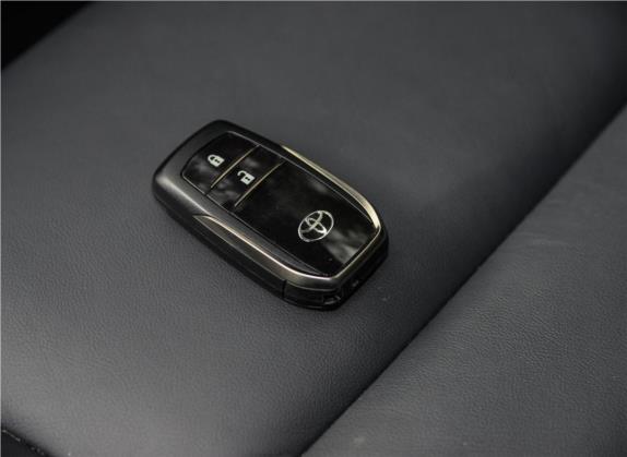 RAV4荣放 2016款 2.0L CVT四驱新锐版 国V 其他细节类   钥匙