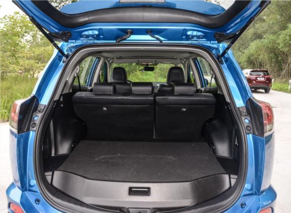 RAV4荣放 2016款 2.0L CVT四驱新锐版 国V 车厢座椅   后备厢