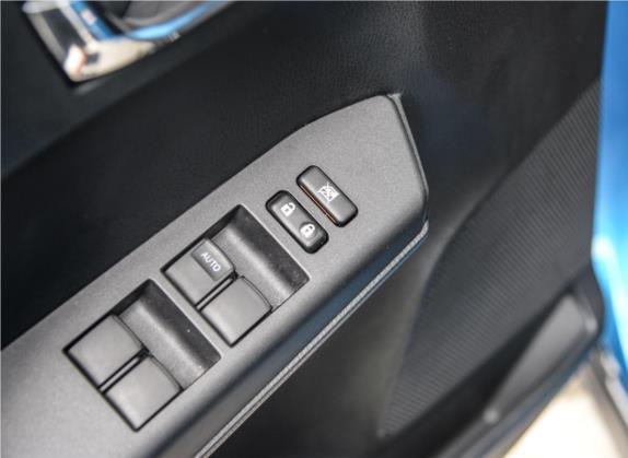 RAV4荣放 2016款 2.0L CVT四驱新锐版 国V 车厢座椅   门窗控制