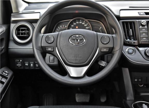 RAV4荣放 2018款 2.0L CVT两驱风尚X版 中控类   驾驶位