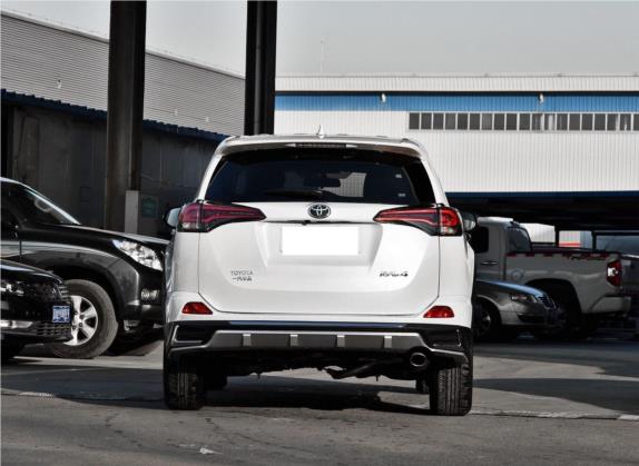 RAV4荣放 2018款 2.0L CVT两驱风尚X版 外观   正后