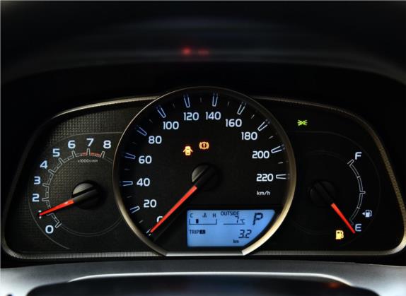 RAV4荣放 2018款 2.0L CVT两驱风尚X版 中控类   仪表盘