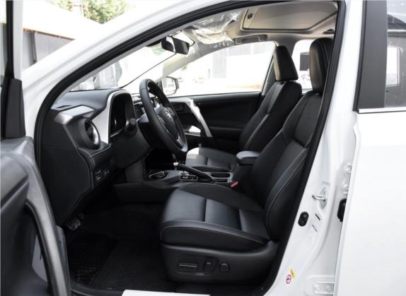 RAV4荣放 2018款 2.5L 自动四驱精英i版 车厢座椅   前排空间