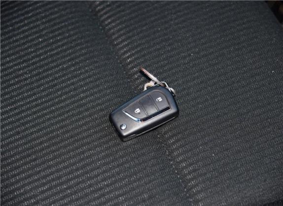 RAV4荣放 2019款 2.0L CVT两驱先锋版 国V 其他细节类   钥匙