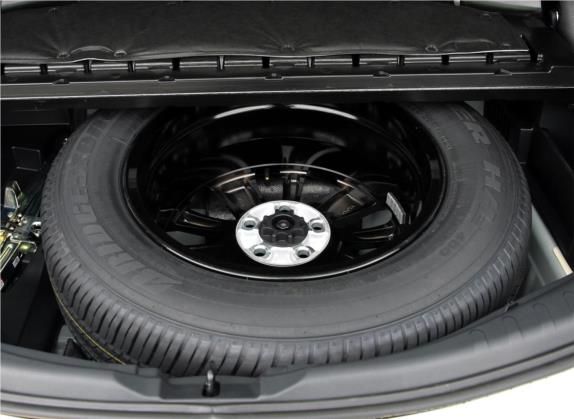 RAV4荣放 2019款 2.0L CVT两驱先锋版 国VI 其他细节类   备胎