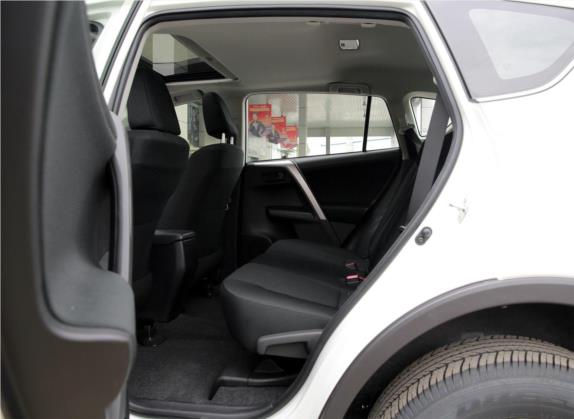 RAV4荣放 2019款 2.0L CVT两驱先锋版 国VI 车厢座椅   后排空间