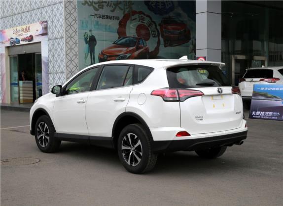 RAV4荣放 2019款 2.0L CVT两驱先锋版 国VI 外观   斜后
