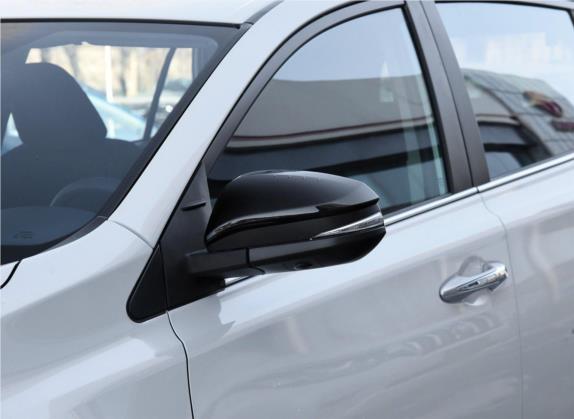 RAV4荣放 2019款 2.0L CVT两驱风尚X限量版 国VI 外观细节类   外后视镜