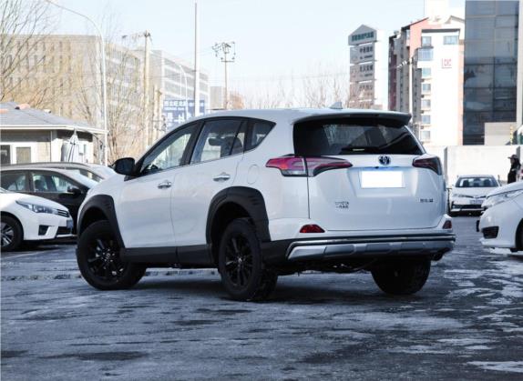 RAV4荣放 2019款 2.0L CVT两驱风尚X限量版 国VI 外观   斜后