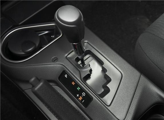 RAV4荣放 2019款 2.0L CVT两驱舒适版 国VI 中控类   挡把