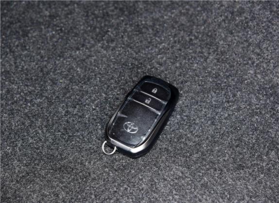 RAV4荣放 2019款 2.0L CVT两驱智尚版 国VI 其他细节类   钥匙