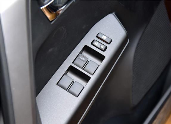 RAV4荣放 2019款 2.0L CVT两驱智尚版 国VI 车厢座椅   门窗控制