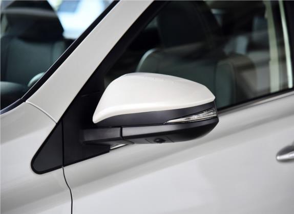 RAV4荣放 2019款 2.0L CVT四驱新锐版 国VI 外观细节类   外后视镜