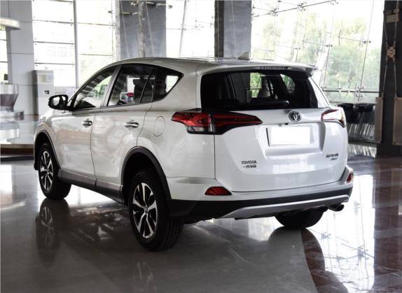 RAV4荣放 2019款 2.0L CVT四驱新锐版 国VI 外观   斜后