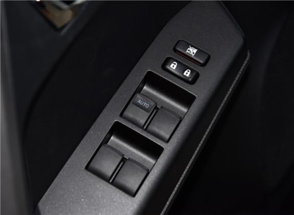 RAV4荣放 2019款 2.0L CVT四驱新锐版 国VI 车厢座椅   门窗控制