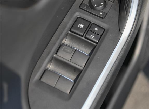 RAV4荣放 2020款 双擎 2.5L E-CVT四驱旗舰版 车厢座椅   门窗控制