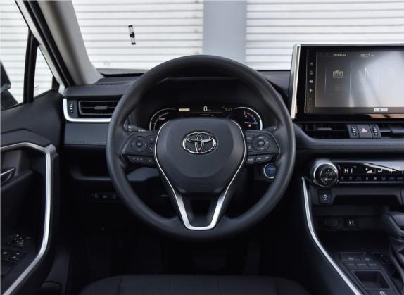 RAV4荣放 2020款 双擎  2.5L E-CVT两驱精英版 中控类   驾驶位