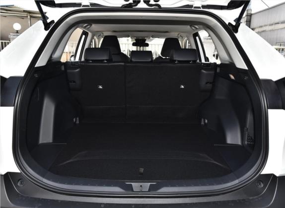 RAV4荣放 2020款 2.0L CVT四驱风尚PLUS版 车厢座椅   后备厢