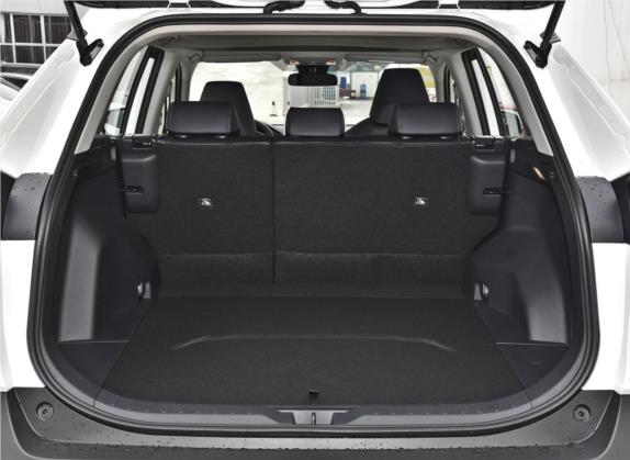 RAV4荣放 2020款 2.0L CVT两驱风尚PLUS版 车厢座椅   后备厢