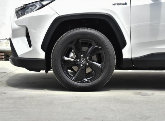 RAV4荣放 2020款 双擎 2.5L E-CVT四驱精英PLUS版 其他细节类   前轮