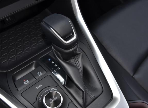 RAV4荣放 2020款 双擎 2.5L E-CVT四驱精英PLUS版 中控类   挡把
