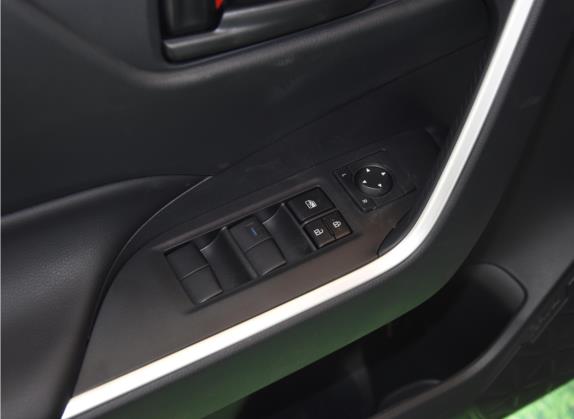RAV4荣放 2021款 2.0L CVT两驱都市版 车厢座椅   门窗控制