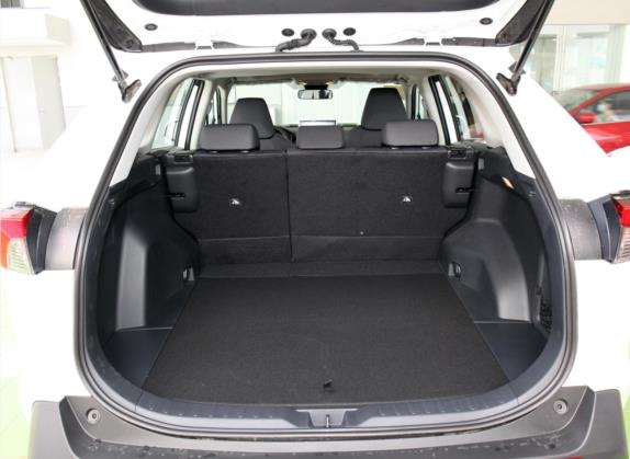 RAV4荣放 2021款 2.0L CVT两驱风尚版 车厢座椅   后备厢