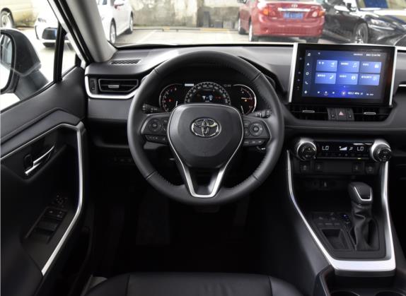 RAV4荣放 2021款 2.0L CVT两驱风尚PLUS版 中控类   驾驶位