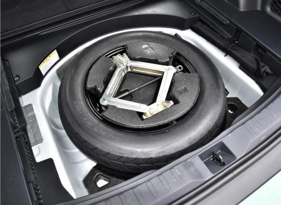 RAV4荣放 2021款 2.0L CVT两驱风尚PLUS版 其他细节类   备胎