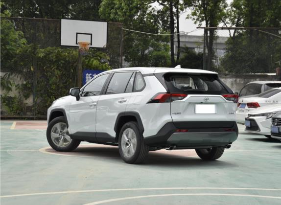 RAV4荣放 2021款 2.0L CVT两驱风尚PLUS版 外观   斜后