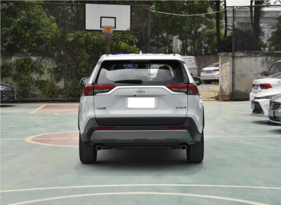 RAV4荣放 2021款 2.0L CVT两驱风尚PLUS版 外观   正后