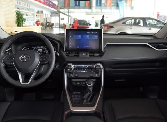 RAV4荣放 2021款 2.0L CVT四驱风尚PLUS版 中控类   中控台