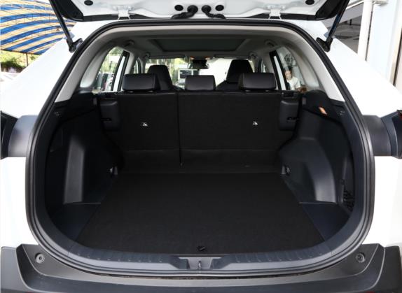 RAV4荣放 2021款 2.0L CVT四驱尊贵版 车厢座椅   后备厢