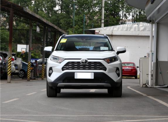 RAV4荣放 2021款 2.0L CVT四驱尊贵版 外观   正前