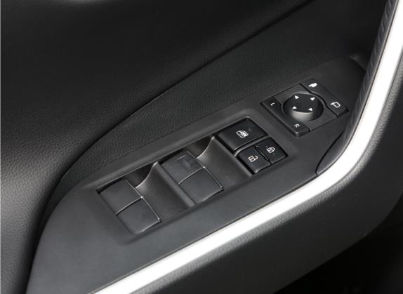 RAV4荣放 2021款 2.0L CVT四驱尊贵版 车厢座椅   门窗控制
