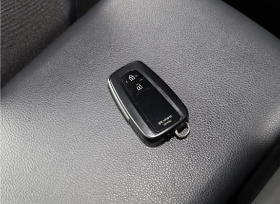 RAV4荣放 2021款 双擎 2.5L E-CVT两驱精英版 其他细节类   钥匙