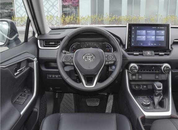 RAV4荣放 2021款 改款 双擎 2.5L E-CVT四驱精英PLUS版 中控类   驾驶位